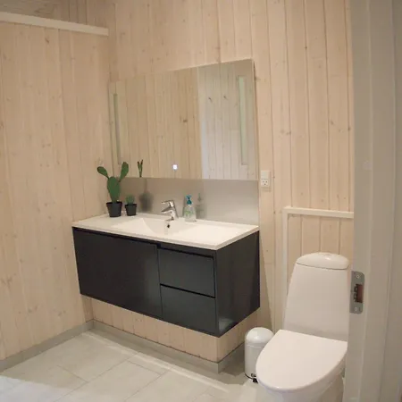 Cosy And Modern In Pt Strandby בית נופש *